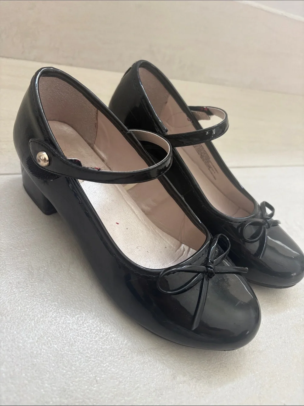 The Children's Place Black Patent Mary Jane Dress Shoes with Bow